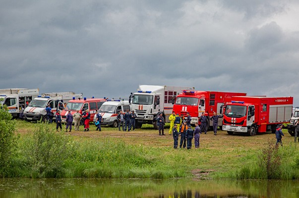 Нашли «потеряшку»: пожарные и спасатели провели тренировку и дали советы, как не потеряться в лесу